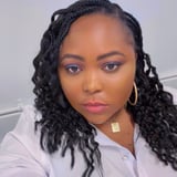 Caregiver in Mont-Royal - Joyce Violet A.