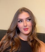 Nanny/Babysitter in Mont-Royal - Sophia M.