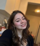 Nanny/Babysitter in Vancouver - Rayssa L.