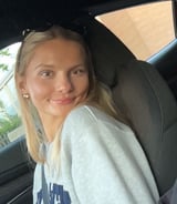 Nanny/Babysitter in Toronto - Zoe M.
