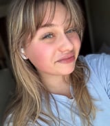 Nanny/Babysitter in Montreal - Kayley D.