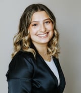 Nanny/Babysitter in Laval - Emma R.