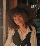 Housekeeper in Mont-Royal - Wren D.