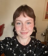 Nanny/Babysitter in Montreal - Hannah R.