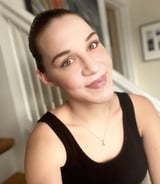 Housekeeper in Ottawa - Holly P.