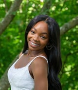 Nanny/Babysitter in Montreal - Kayla G.