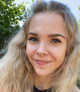 Housekeeper in North Vancouver - Cassidy O.