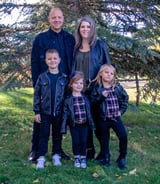 Nanny/Babysitter in Airdrie - Full-Time Nanny in Airdrie