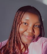 Nanny/Babysitter in Montreal - Amira M.