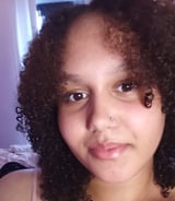 Nanny/Babysitter in Laval - Elizabeth P.