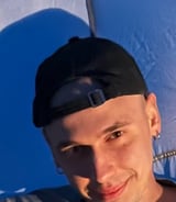 Housekeeper in Montreal - Pavlo L.