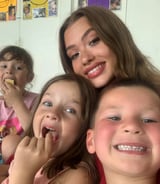 Nanny/Babysitter in Sainte-Catherine - Zoe E.