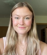 Nanny/Babysitter in Winnipeg - Hannah V.