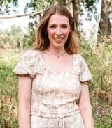 Nanny/Babysitter in Medicine Hat - Samantha C.