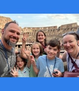 Housekeeper in Russell - Housekeeping and Laundry help needed for busy family of 6