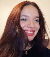 Pet care in Toronto - Maria Fernanda G.