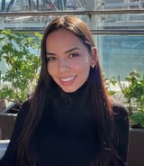 Nanny/Babysitter in Montreal - Fernanda L.