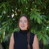 Nanny/Babysitter in Montreal - Lindsey M.