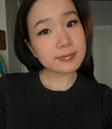 Nanny/Babysitter in Victoria - Yi P.