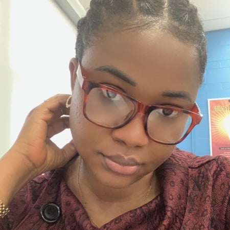 Nanny/Babysitter in Hamilton - Oyeranti O.