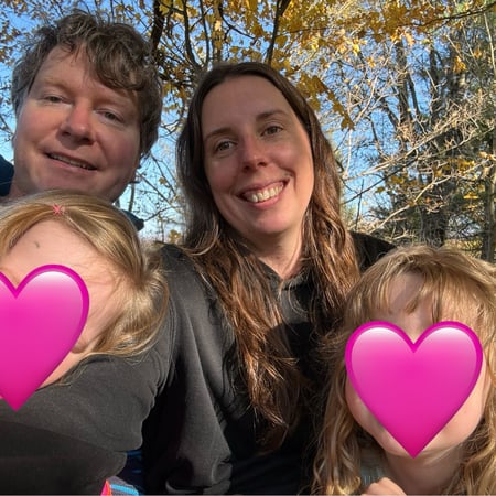 Nanny/Babysitter in Longueuil - Gardienne gentille et énergique pour aider les matins