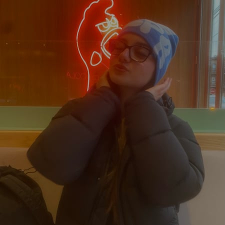 Nanny/Babysitter in Cote-Saint-Luc - Kamilla D.