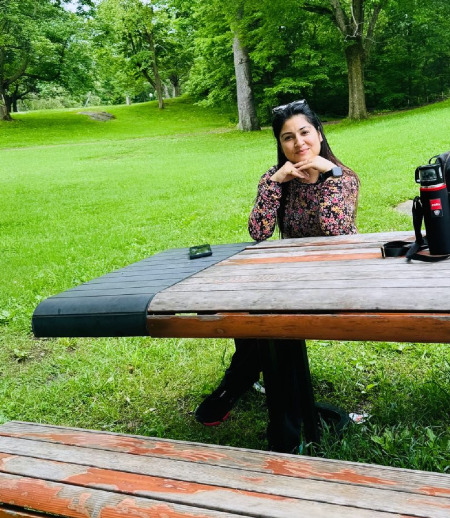 Nanny/Babysitter in Montreal - Pooja S.