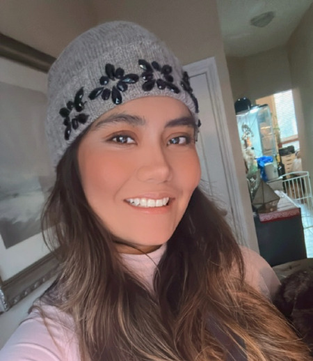 Nanny/Babysitter in Winnipeg - Veronica Alejandra C.