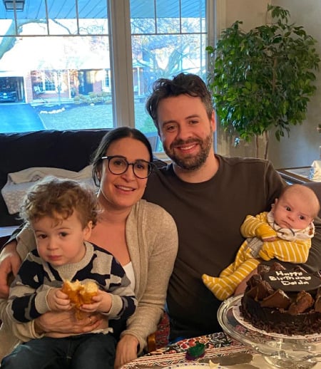 Nanny/Babysitter in Mississauga - Fun, loving and experienced live-in caregiver.