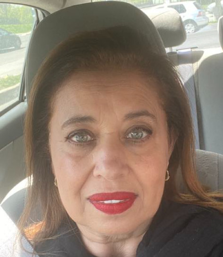 Nanny/Babysitter in Montreal - Meryame T.