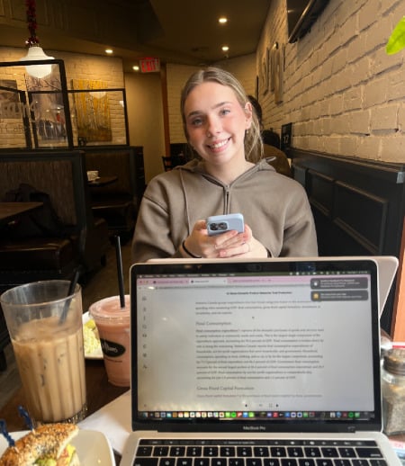 Nanny/Babysitter in Guelph - Hayley H.