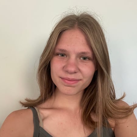 Housekeeper in Winnipeg - Abigail R.