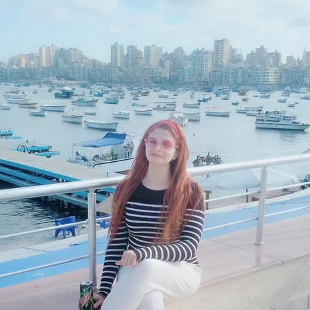 Housekeeper in Sainte-Catherine - Ruby B.