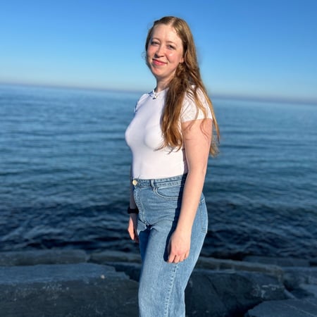 Nanny/Babysitter in Richmond Hill - Jennifer L.