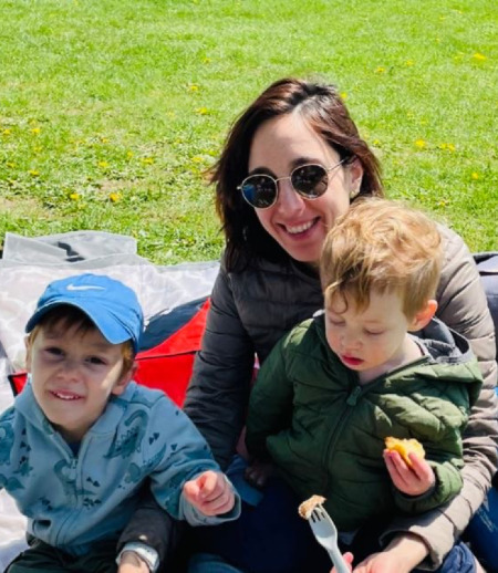Nanny/Babysitter in Saint-Lambert - Seeking Experienced part-time Nanny in Saint-Lambert, Quebec - $20.0 Hourly (negotiable)