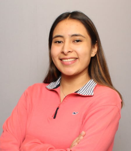 Nanny/Babysitter in Winnipeg - Nayeli L.