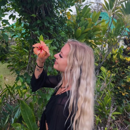 Nanny/Babysitter in Edmonton - Hayley G.