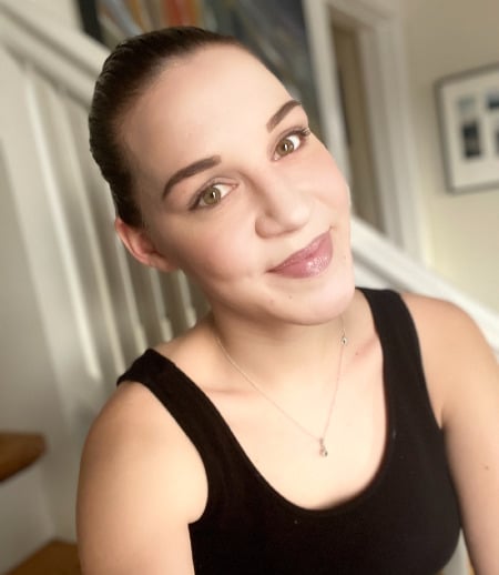 Housekeeper in Ottawa - Holly P.