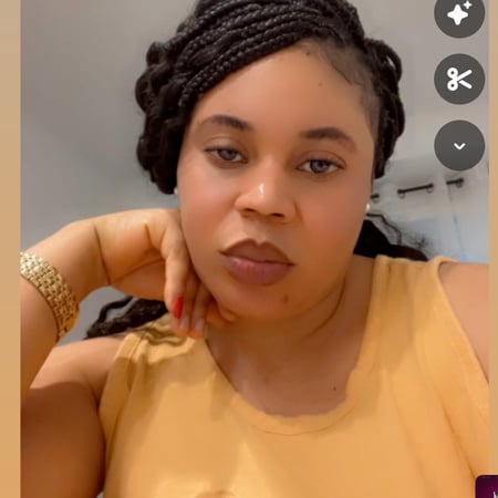 Housekeeper in Calgary - Rose B.