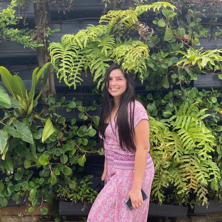 Nanny/Babysitter in Burnaby - I like children