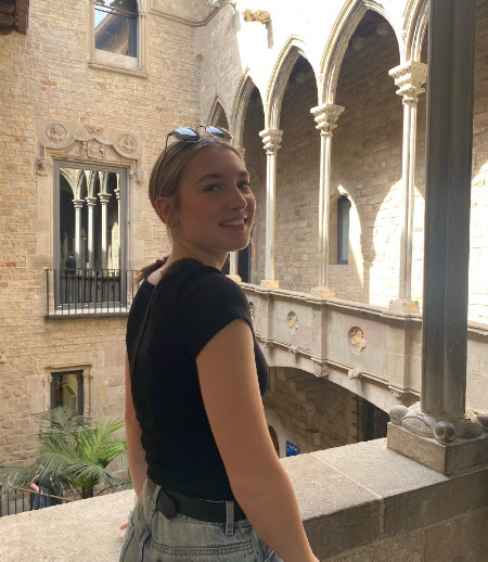 Nanny/Babysitter in Calgary - Halie F.