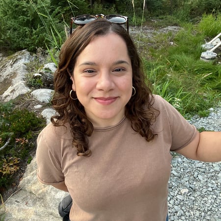 Nanny/Babysitter in Vancouver - Romina G.