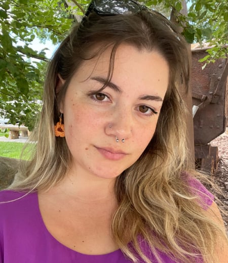 Nanny/Babysitter in Montreal - Sierra L.