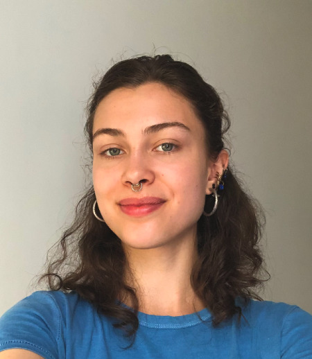 Nanny/Babysitter in Montreal - Flora W.