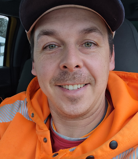 Driver in Richmond Hill - Travis S.
