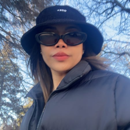 Pet care in Montreal - Rosey M.