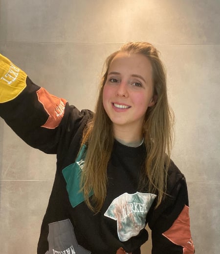 Nanny/Babysitter in Vancouver - Saskia V.