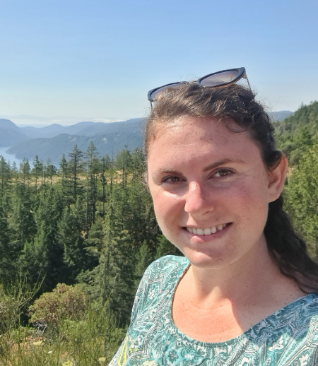 Housekeeper in Victoria - Dina L.