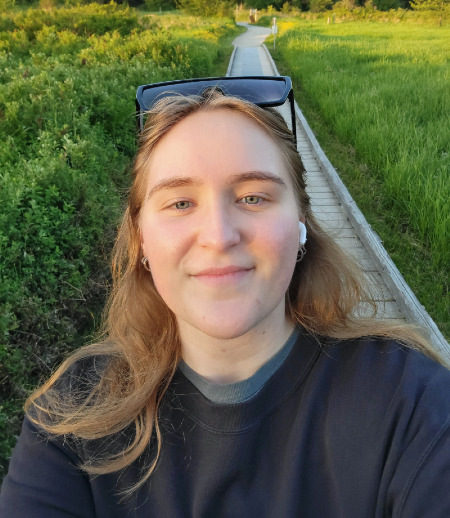 Nanny/Babysitter in Vancouver - Maya C.